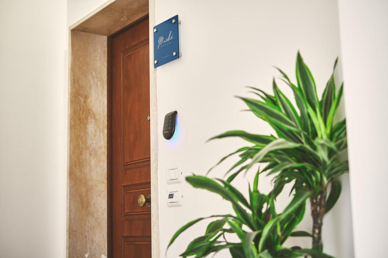 Miche Luxury Home - Appartamento Vista Mare A Trani Buitenkant foto